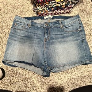 Torrid jean short size 16